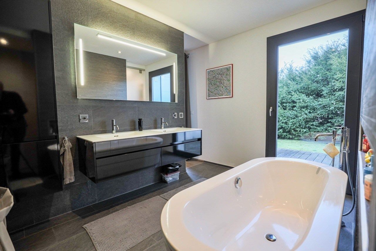 maison contemporaine 7 Pièces en vente sur Arzier (1273)