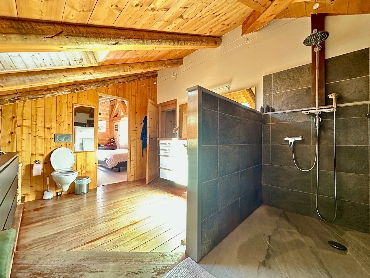 corps de ferme 10 Pièces en vente sur LES ROUSSES (39220)