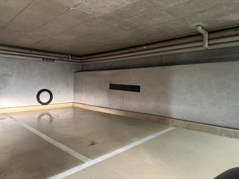 parking intérieur en location sur Genève (1207)