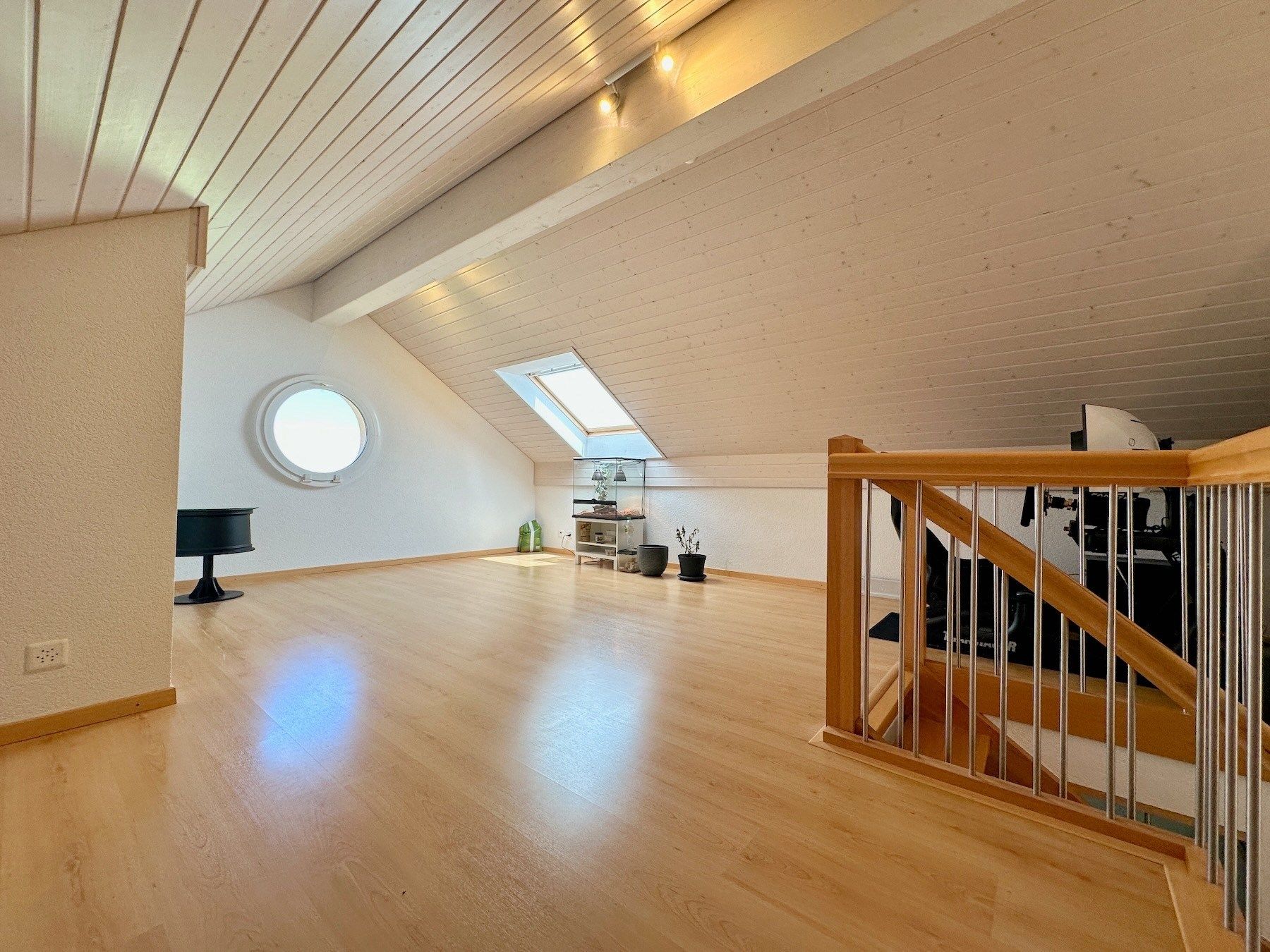 villa 6 Pièces en vente sur Apples (1143)