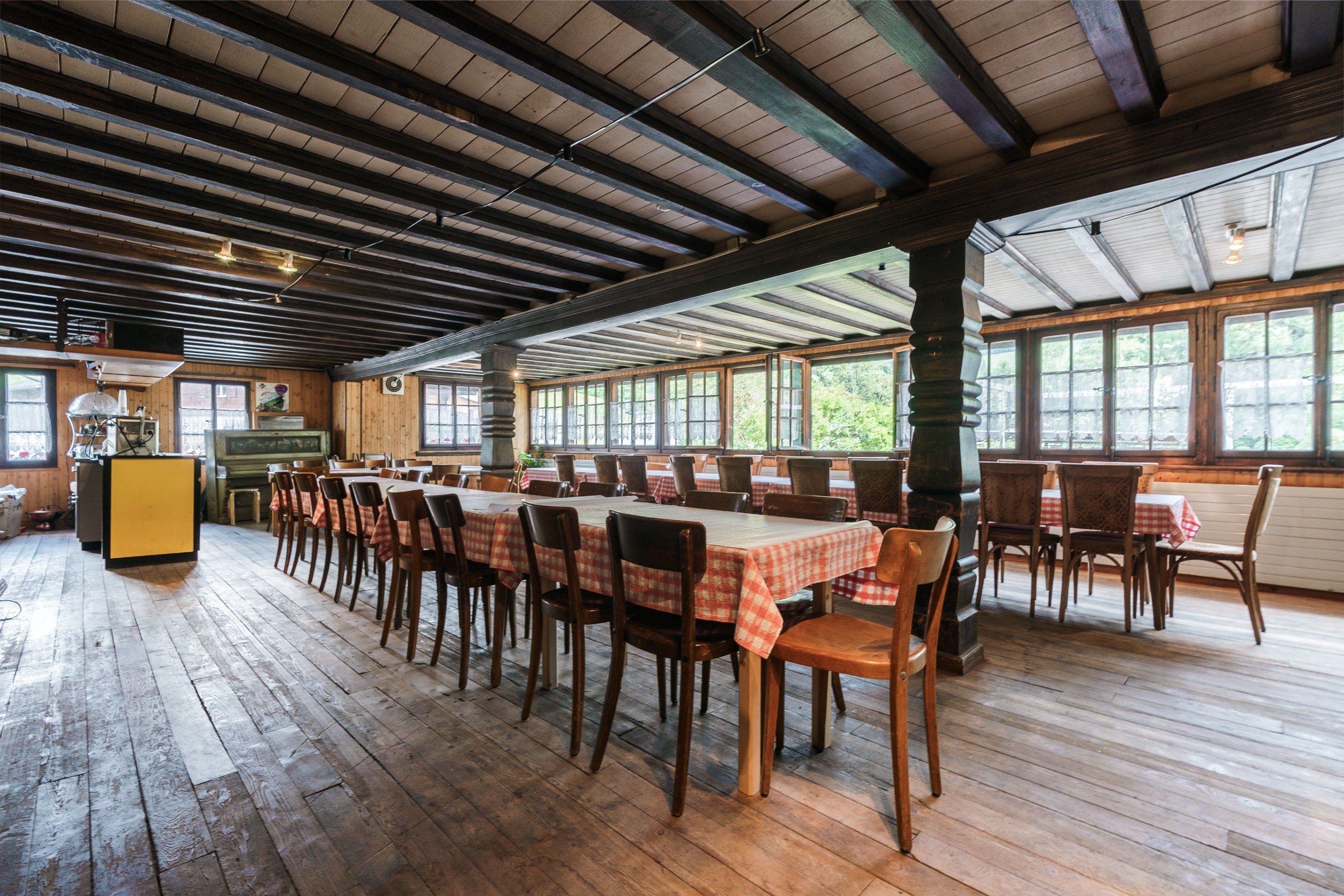 immeuble en vente sur Château d'Oex (1660)