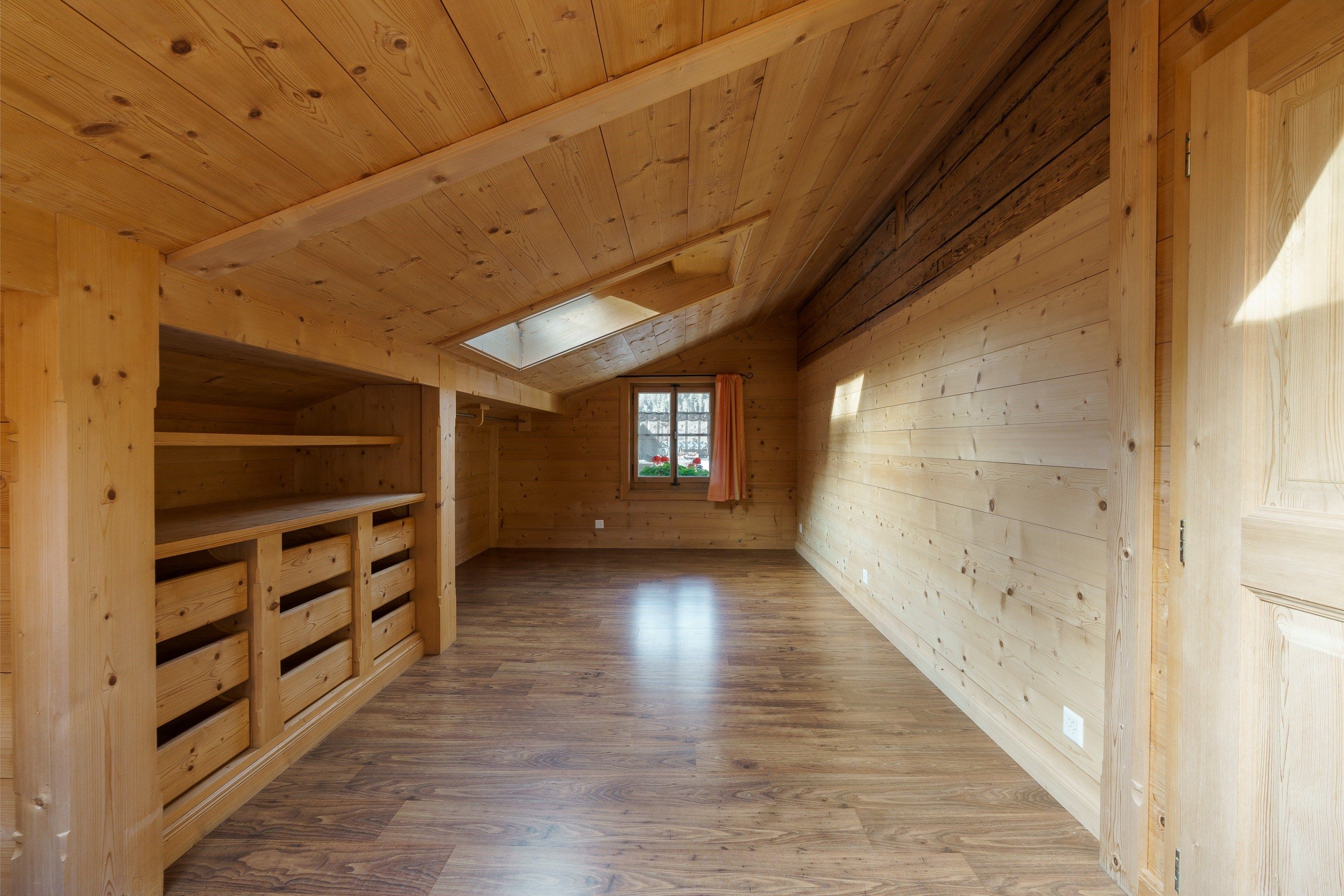 immeuble en vente sur Château d'Oex (1660)